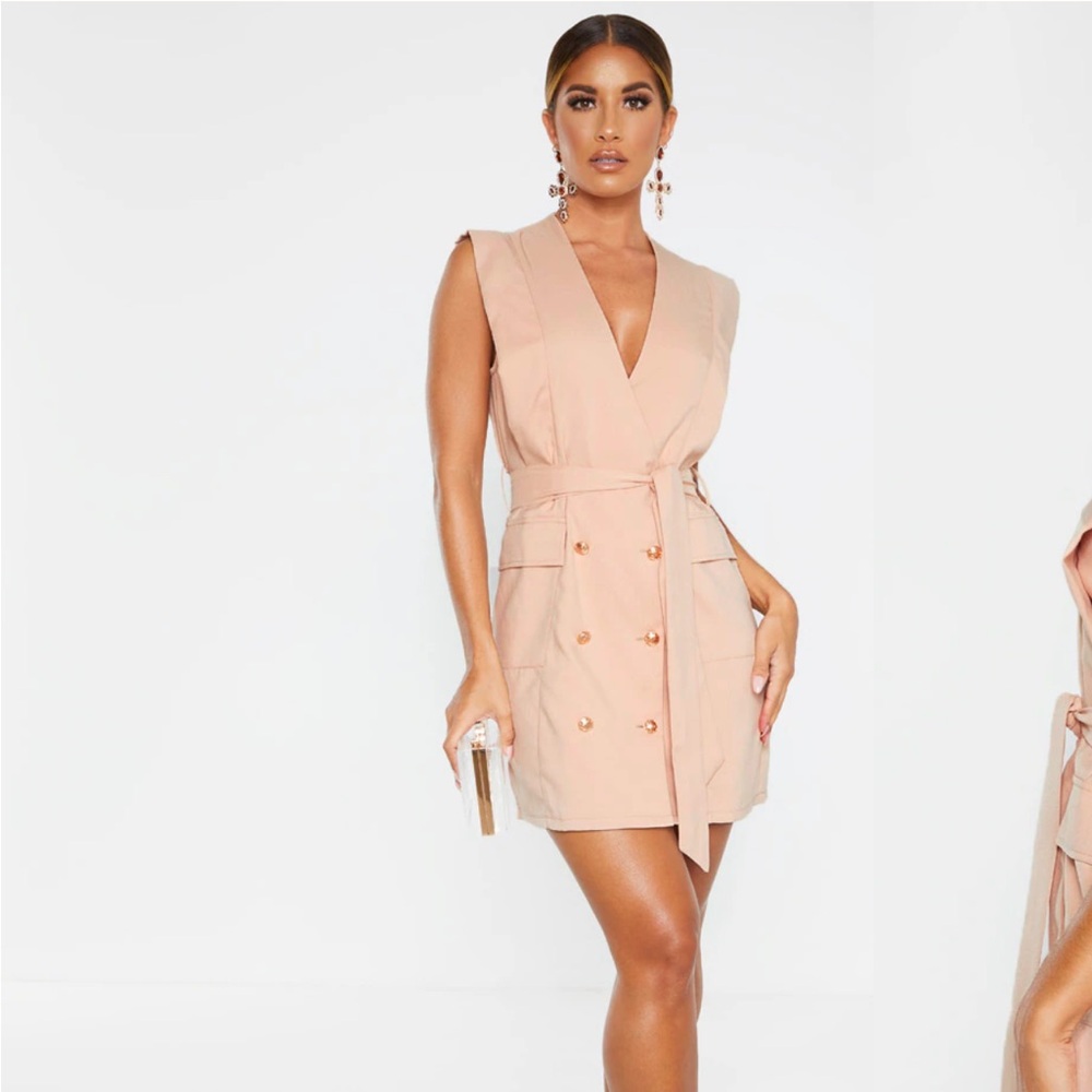 NUDE SLEEVELESS GOLD BUTTON DETAIL BLAZER DRESS